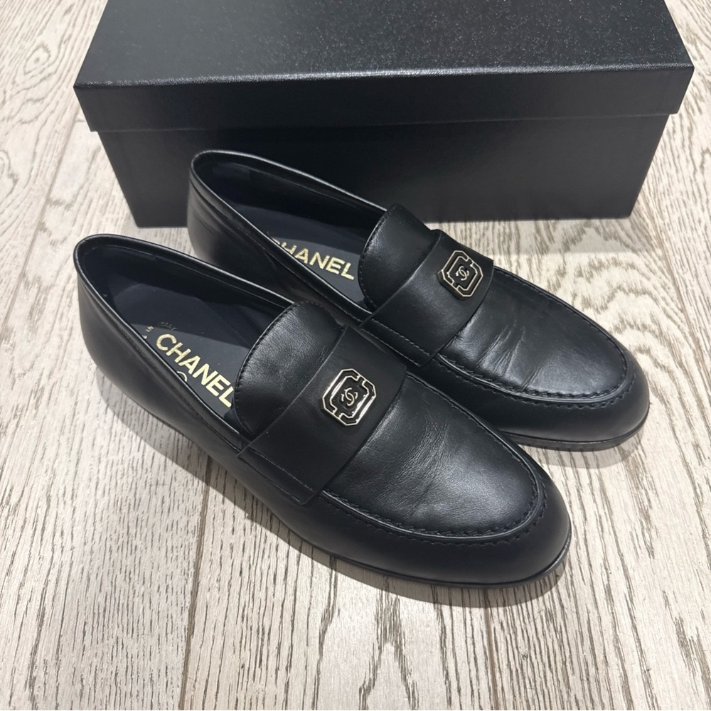 CHANEL women’s  Black Leather Slip-On Loafers - Picture 2 of 10